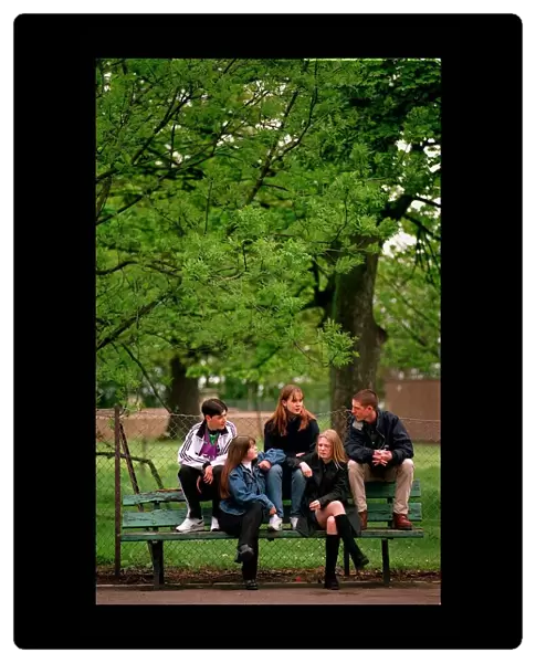 Edinburgh gang feature May 1998 teenagers sit on park bench Lara King