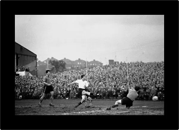 Les Allen of Tottenham Hostpur in action during the 4-0 win against Newport County in