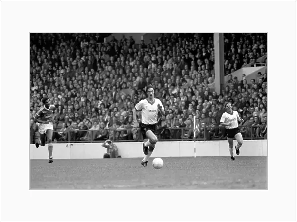 Nottingham Forest 0 v. Liverpool 0. Division Two Football. April 1981 MF02-16
