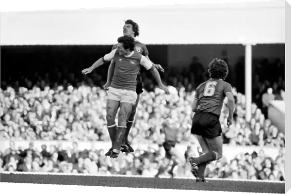 Division 1 football. Arsenal 2 v. Sunderland 2. October 1980 LF04-44