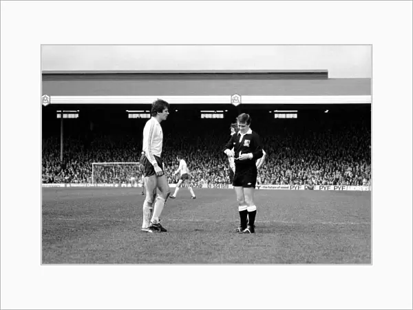 Arsenal 2 v. Bolton Wanderers 0. Division 1 football. February 1980 LF01-29-001