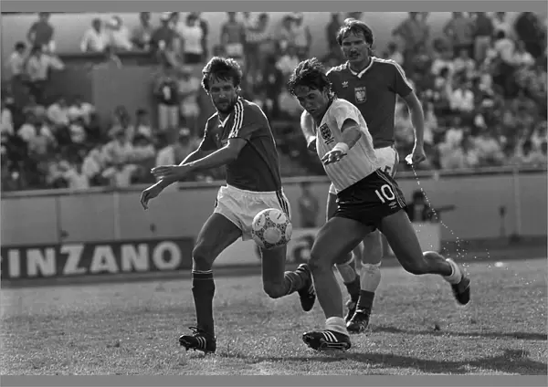 World Cup 1986 England 3 Poland 0 Gary Lineker looking dangerous for England