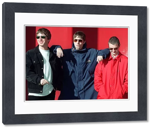 Oasis members of the pop group