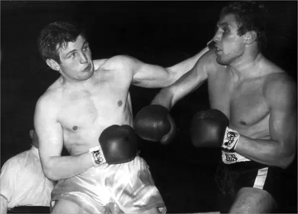 Johnny Prescott British Boxing misses Billy Walker just as he misses Prescotts head