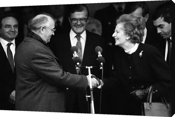 Margaret Thatcher Dec 1987 meets President Mikhail Gorbachev at RAF base Brize Norton