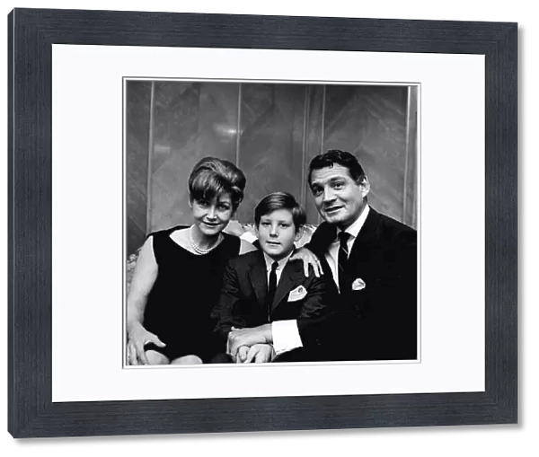 Gene Barry actor with his wife Betty and son Frederick in London April 1964