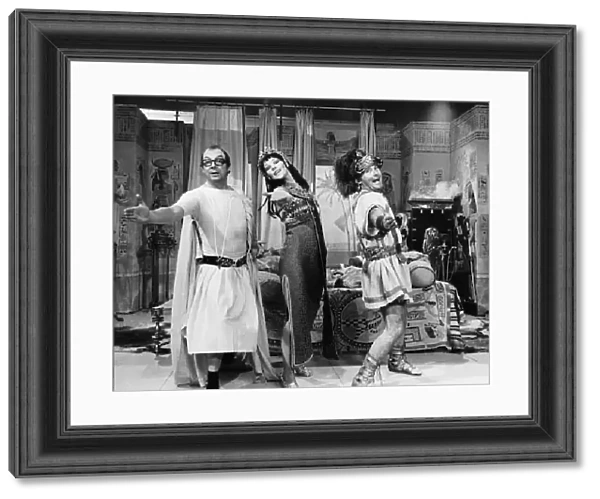 Morcambe And Wise Glenda Jackson plays Cleopatra in a sketch with Eric Morecambe