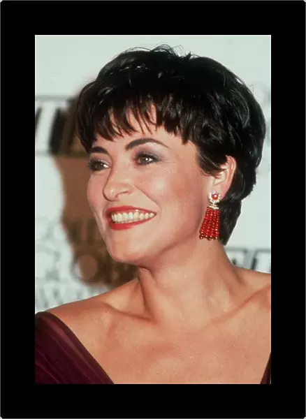Amanda Donohoe British actress 1992