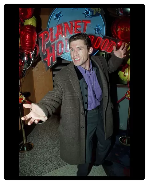 Lee Evans Comedian  /  Actor April 98 At Planet Hollwood after seeing the premiere of