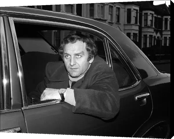 Actor John Thaw November 1974 Who plays the part of a detective Inspector in