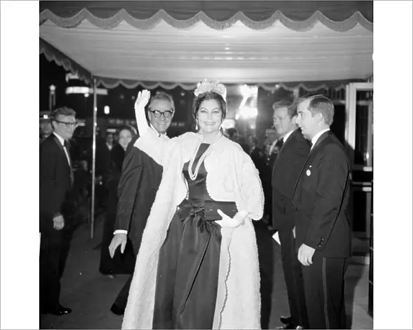 Ava Gardner at the Premiere of The Prime of Miss Jean Brodie Waving towards