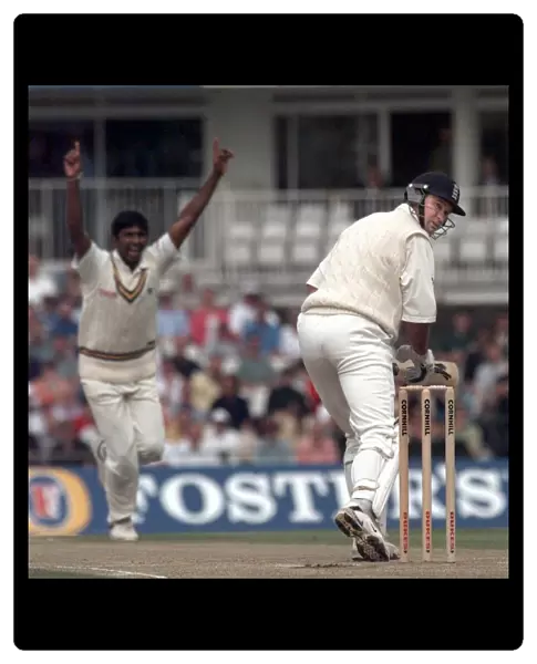 Graeme Hick English batsman losing his wicket Aug 1998 England v Sri Lanka Cricket