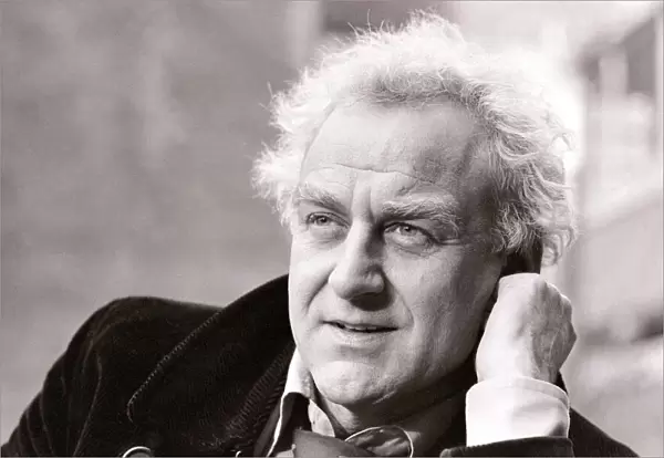 John Thaw actor - November 1980 Head on hand Looking wistfully into space
