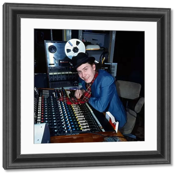 Jools Holland in recording studio April 1984