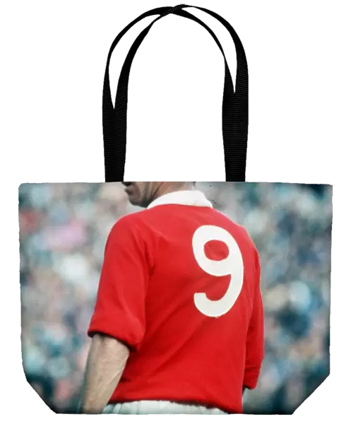 Bobby Charlton 1971 football Crystal Palace v Manchester United 11th September