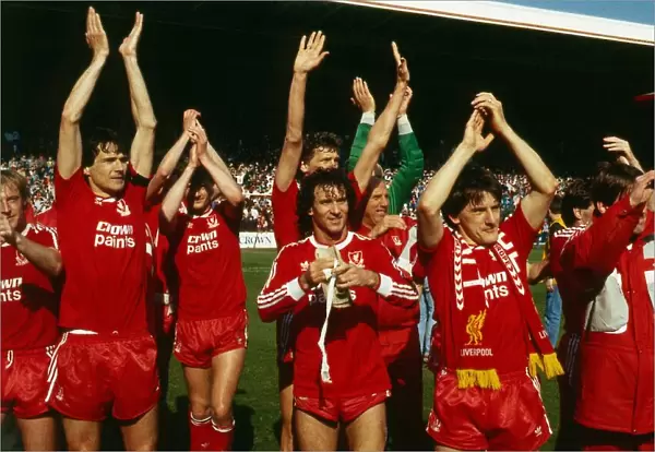 Liverpool celebrate winning First Division 1988