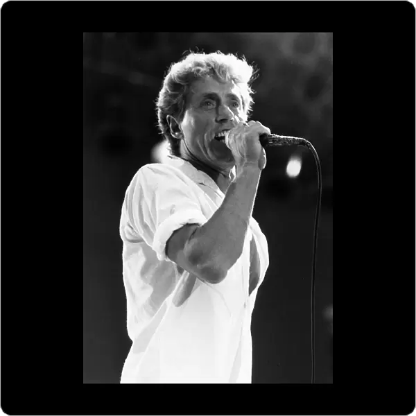 Roger Daltrey singer of The Who at Live Aid Concert 1985 Wembley Stadium
