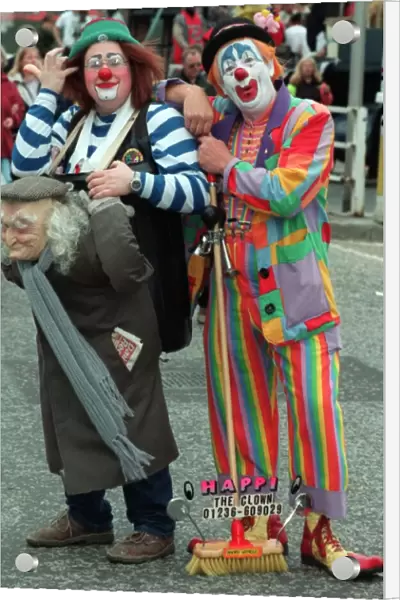 Happi the clown (Ronald Williams) at Edinburgh Festival Cavalcade August 1999