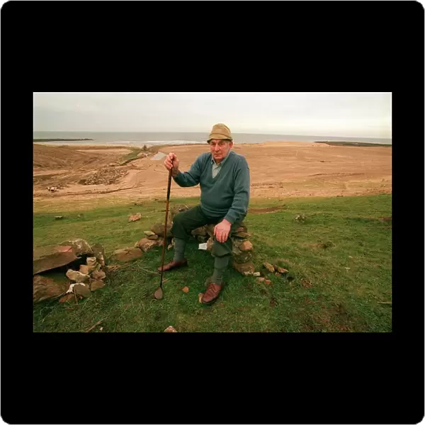 Kingsbarns golf course February 1998 77 year old Willie Murray looks forward to the old