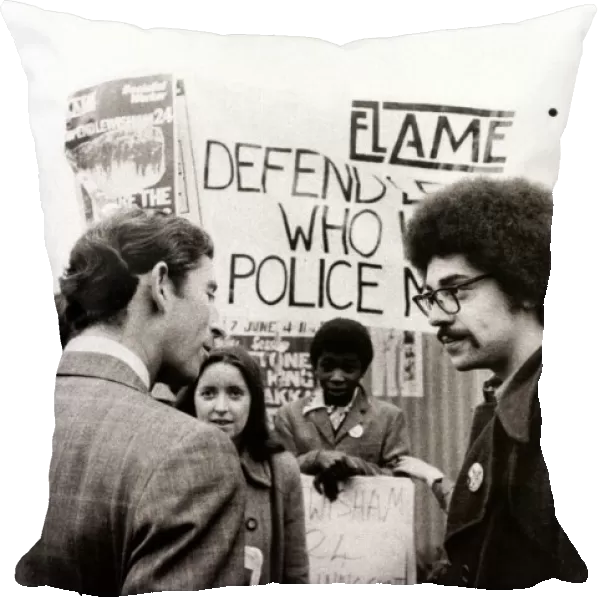 1970s Demonstrations  /  Protests - June 1977 Prince Charles speaks to young