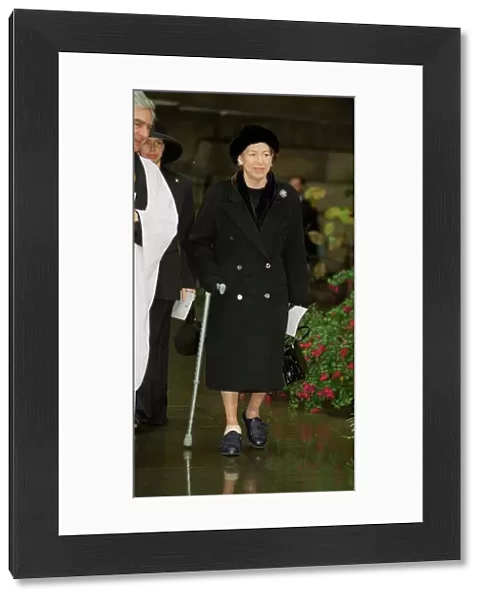 Princess Margaret November 1999 Leaving St Paul