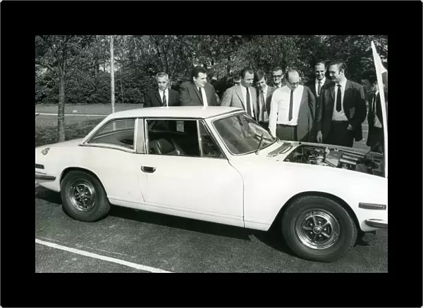 British Leyland service and technical specialists from many European countries examine a