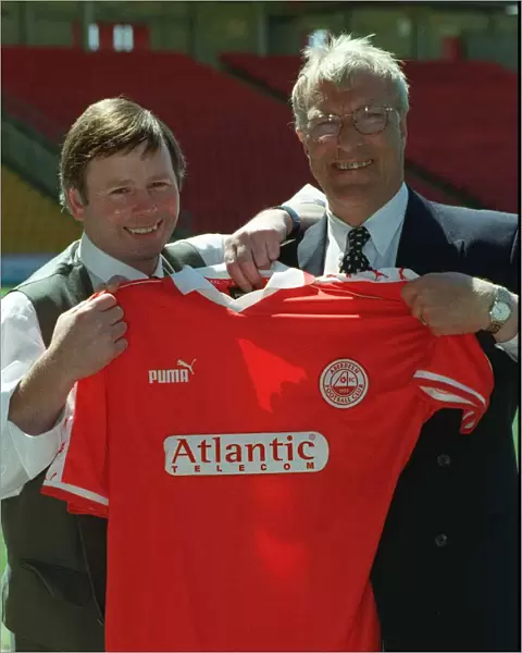 Ebbe Skovdahl new manager of Aberdeen football club, introduced to the media