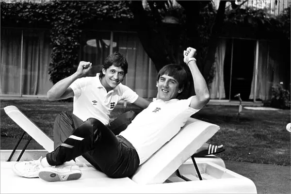 England footballers Gary Lineker (left) and Peter Beardsley at the team base in Mexico