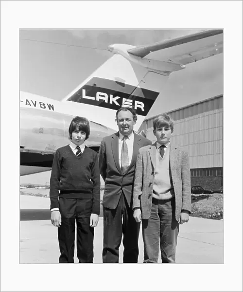 Freddie Laker, chairman of Laker Airways, with teenage boys Nicholas Sack