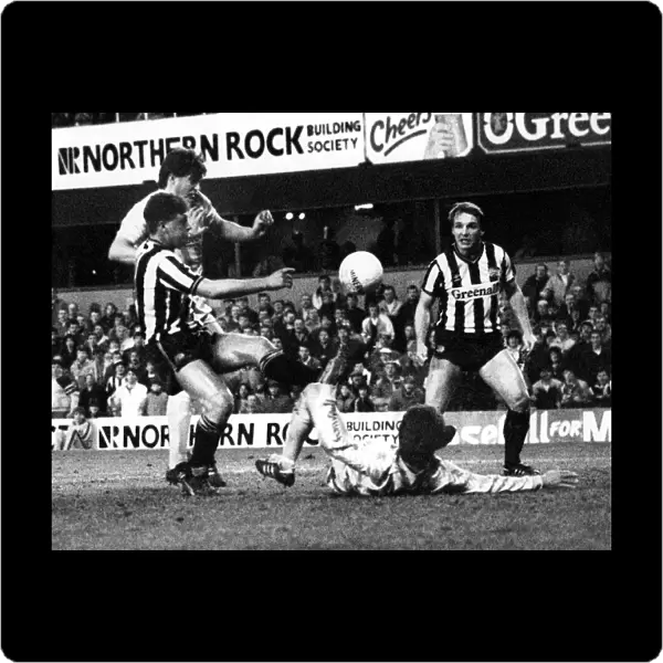 Newcastle United v Tottenham Hotspur. 23rd January, 1988