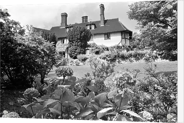 View of John Lennons new home, 'Kenwood', St