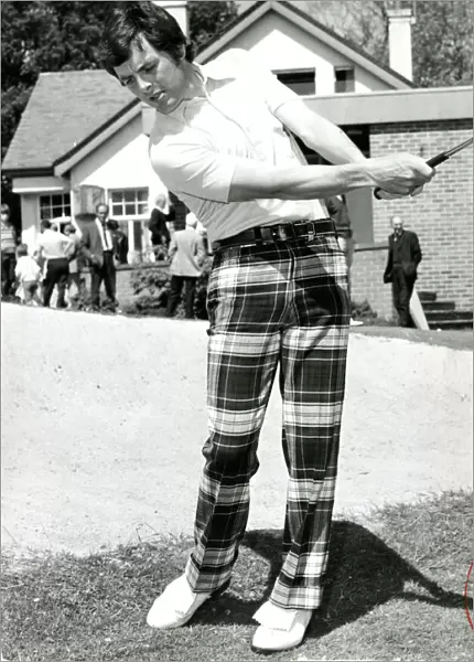 BERNARD GALLACHER golf 1974 golf tips feature tartan trousers Bernard Gallacher