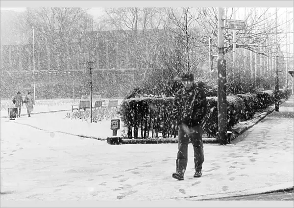 Falling snow, Victoria Square, Middlesbrough, 24th March 1986
