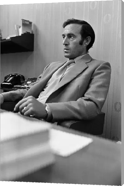 Leicester City manager Jimmy Bloomfield at his office desk in Filbert Street
