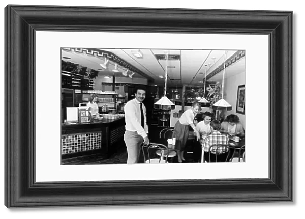 Pizzaland Restaurant, Lime Street, Liverpool, 7th June 1984