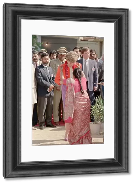Prince Charles and Princess Diana visit India between 10th and 15th February 1992