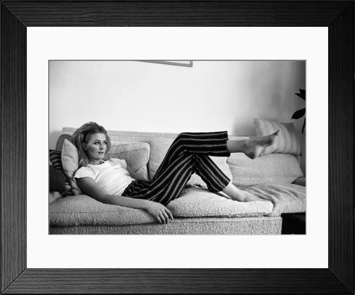 Framed Print : Vanessa Redgrave Print 2nd May 1966 Framed Print : Vanessa Redgrave Print 2nd May 1966