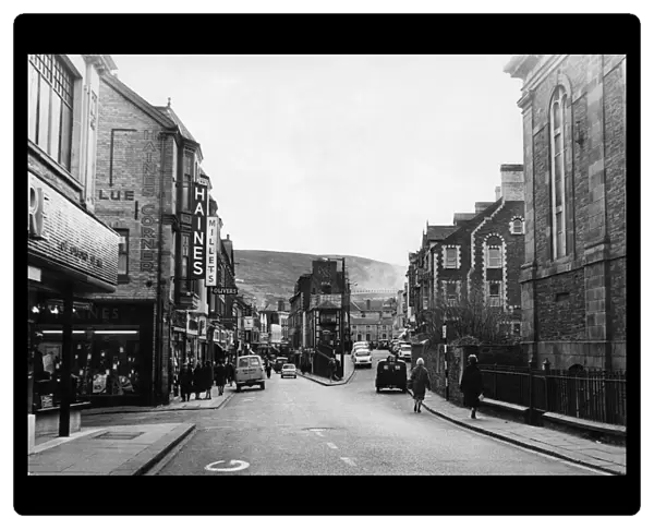 Taff Street, the main shopping street, Pontypridd. 1st February 1965