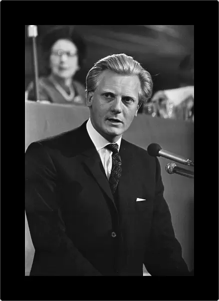 Michael Heseltine speaking at the Tory Party Conference. October 1966