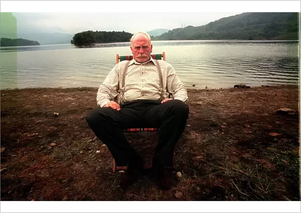 ACTOR JAMES COSMO SEPTEMBER 1997 AT THE SIDE OF LOCH KATRINE WITH HIS CHANGE IN