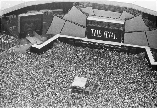 Aerial photo shows the 1000s of fans attending Wham ! The Farewell Concert at Wembley