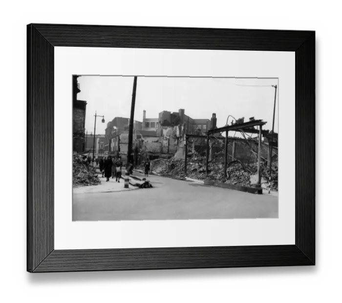 Framed Print : Thornton Varley Site Print, Hull 1941 Framed Print : Thornton Varley Site Print, Hull 1941
