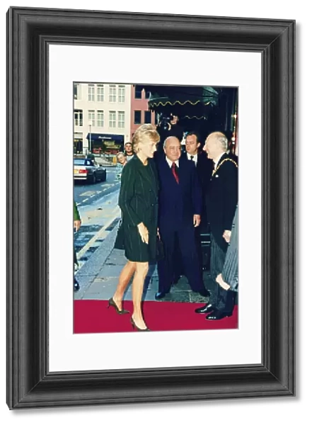 Princess Diana, HRH The Princess of Wales, meets Mr Mohamed Al Fayed at Harrods for a