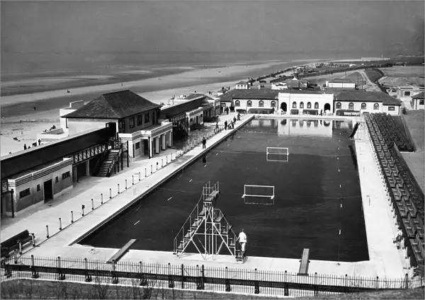Aerial view of the Wallasey open air bathing pool in the Wirral, Merseyside