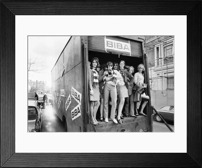 Framed Print : 1966 Print of Biba Boutique Move, Kensington High Street Framed Print : 1966 Print of Biba Boutique Move, Kensington High Street