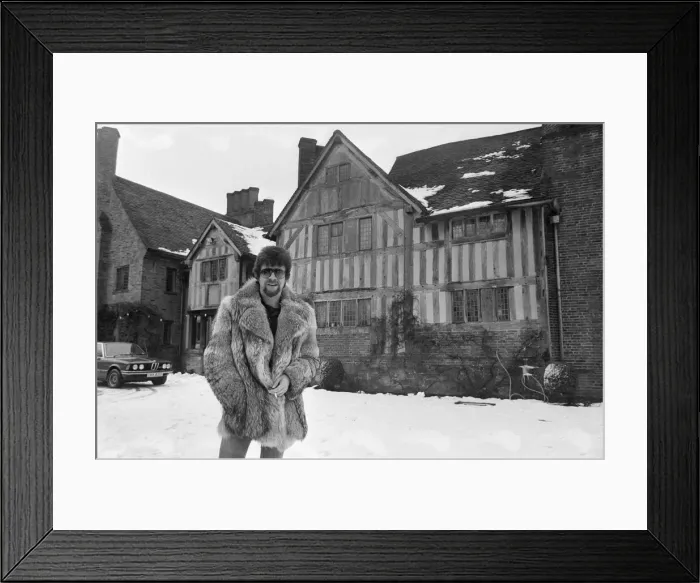 Framed Print : Jeff Lynne at Christmas 1981 Print Framed Print : Jeff Lynne at Christmas 1981 Print