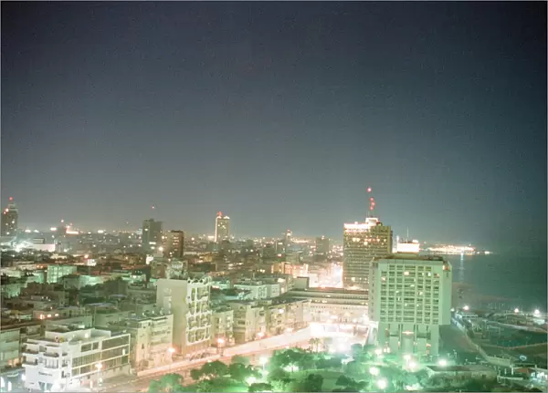Tel Aviv Skyline, Israel on high alert with expectation of further Scud Missile attacks