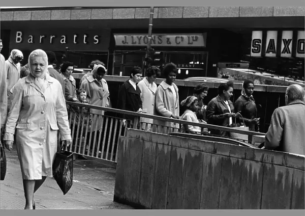 General scenes around the Bull Ring centre in Birmingham, West Midlands. 4th October 1967