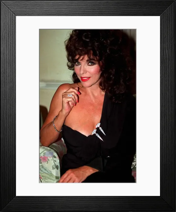 Framed Print : Joan Collins Print 13 / 06 / 1989 Photocal Framed Print : Joan Collins Print 13 / 06 / 1989 Photocal