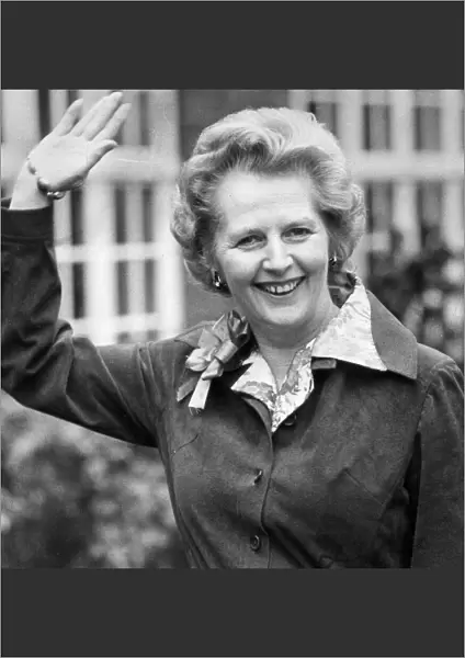 Margaret Thatcher waving looking confident - May 1977 - 06  /  05  /  1977